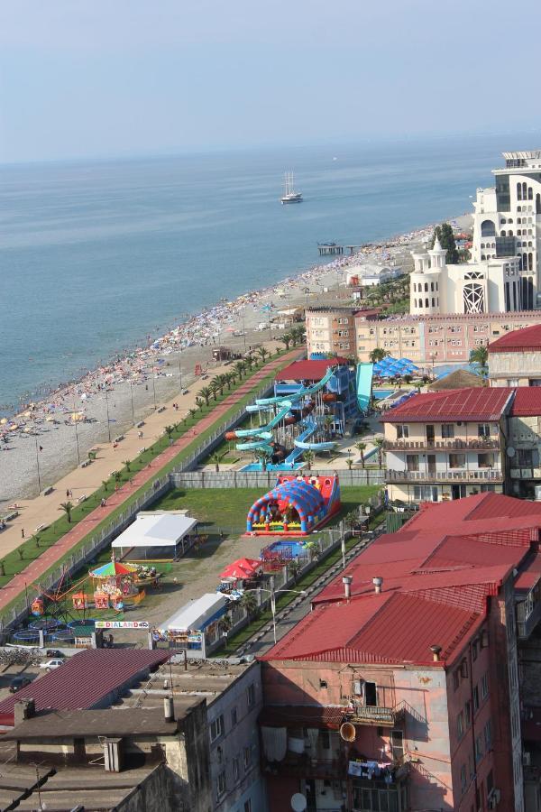 Apartment On The Back Sea Батуми Экстерьер фото
